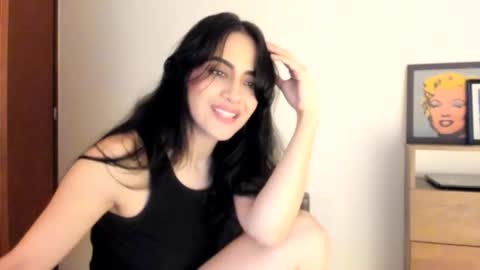 red_flower203 online show from February 2026 06:37:02 PM