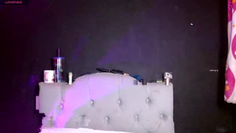 IG   OF red moonn online show from April 2026 05:18:02 AM