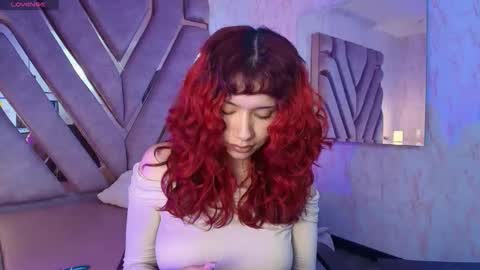 red_pandaa online show from April 2026 03:39:02 AM