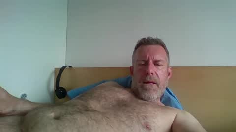 Red online show from May 2026 02:45:01 PM