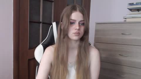 Lily online show from June 2026 02:54:02 AM