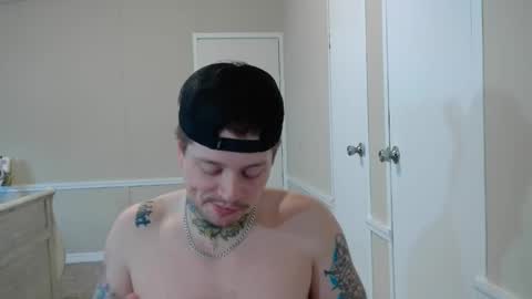 Snapshot of redinthebed chatting on January 2025 04:33:01 PM InkedGinger online show from January 2025 04:33:01 PM