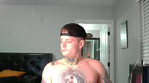 Snapshot of redinthebed chatting on November 2025 05:28:02 AM InkedGinger online show from November 2025 05:28:02 AM