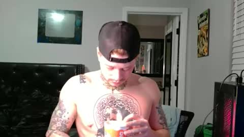 Snapshot of redinthebed chatting on November 2025 02:56:01 AM InkedGinger online show from November 2025 02:56:01 AM