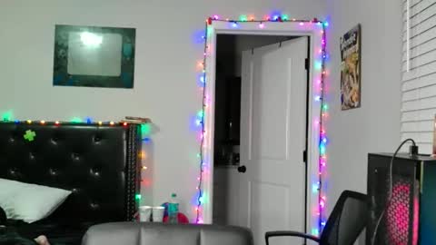 Snapshot of redinthebed chatting on December 2025 11:12:02 PM InkedGinger online show from December 2025 11:12:02 PM