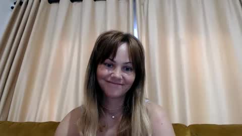 Snapshot of redjessica chatting on May 2026 06:40:01 AM RedJessica online show from May 2026 06:40:01 AM