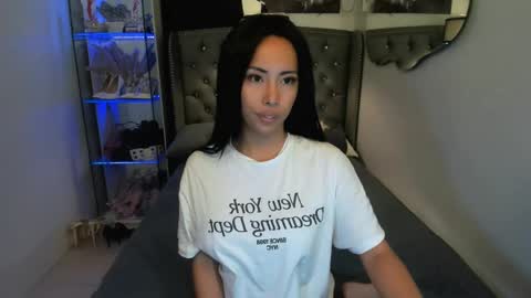 reighnempress online show from April 2026 01:09:02 AM