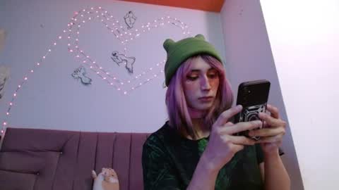 Snapshot of reiv_femboy chatting on July 2026 03:45:02 AM reiv_femboy online show from July 2026 03:45:02 AM
