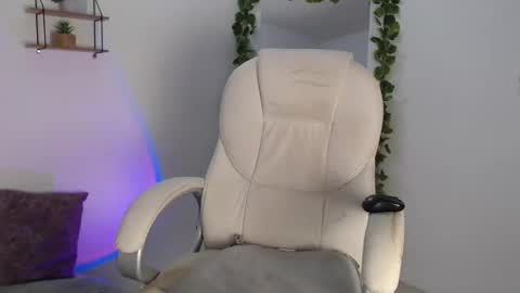 Erika online show from December 2024 02:48:02 AM