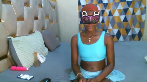 remmyqueen online show from April 2026 12:33:01 PM
