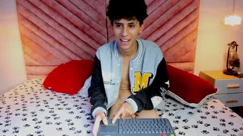 Ren y Leila online show from January 2025 06:25:01 PM