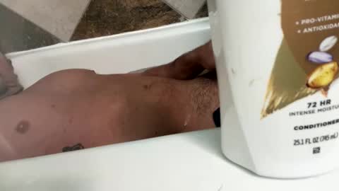 Snapshot of revolvingdoor1818 chatting on February 2026 06:39:02 AM revolvingdoor1818 online show from February 2026 06:39:02 AM