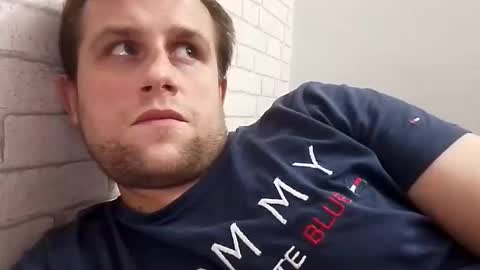 reyver94 online show from February 2026 07:24:02 PM