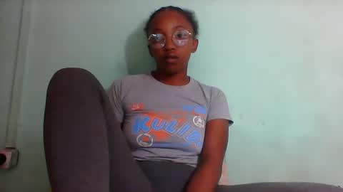 rhesa404090 online show from March 2026 07:27:02 AM