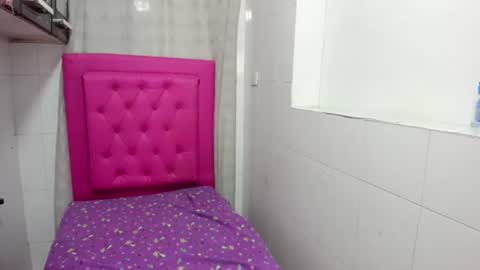 Snapshot of riaha_18_ chatting on July 2026 03:17:01 PM riaha_18_ online show from July 2026 03:17:01 PM