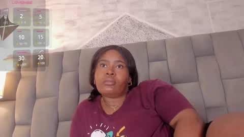 Riana online show from March 2025 10:09:01 AM