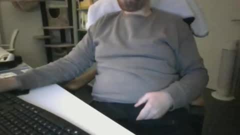 richard97188 online show from May 2026 08:25:01 PM