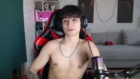 Snapshot of rik_and chatting on March 2025 11:39:02 AM Rick online show from March 2025 11:39:02 AM