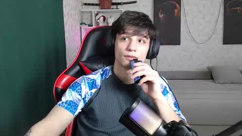 Snapshot of rik_and chatting on March 2025 10:44:02 AM Rick online show from March 2025 10:44:02 AM