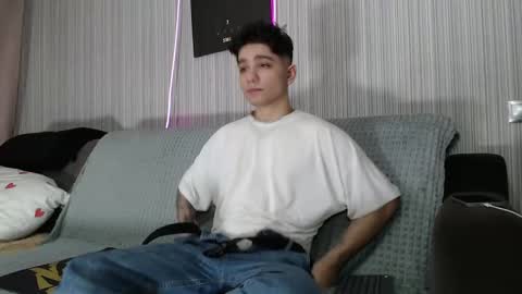 Snapshot of rik_and chatting on October 2025 02:40:01 PM Rick online show from October 2025 02:40:01 PM