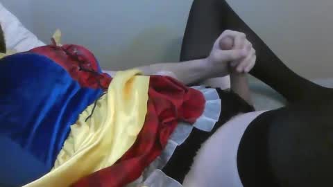 riley_belle98 online show from December 2024 06:27:01 PM