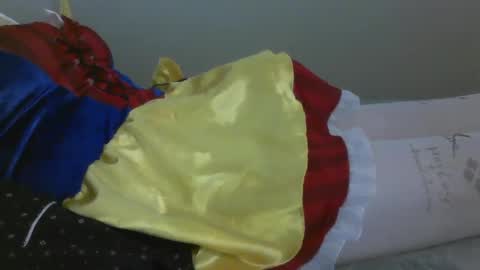 riley_belle98 online show from February 2025 05:14:01 PM