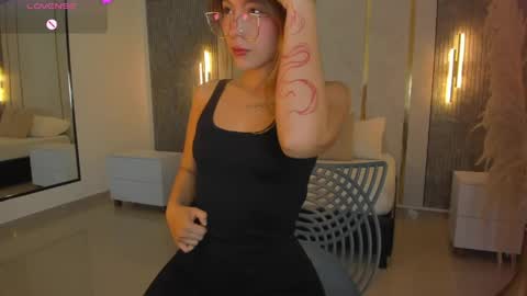 Riley Sierra online show from April 2026 01:01:01 PM