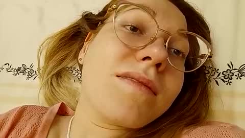 Snapshot of rinettawilss chatting on December 2024 12:59:02 AM RinettaWilss online show from December 2024 12:59:02 AM