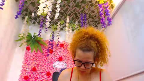 Snapshot of risitos_de_oro_ chatting on July 2026 09:55:02 AM Risitos De Oro online show from July 2026 09:55:02 AM