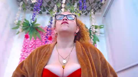 Snapshot of risitos_de_oro_ chatting on July 2026 10:21:02 AM Risitos De Oro online show from July 2026 10:21:02 AM