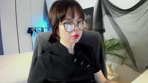 Alice online show from June 2026 08:44:01 PM