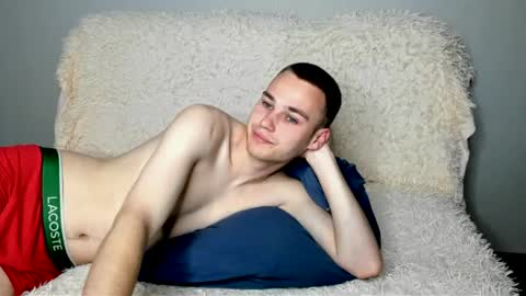 Snapshot of robert10211 chatting on July 2026 07:03:02 AM robert10211 online show from July 2026 07:03:02 AM