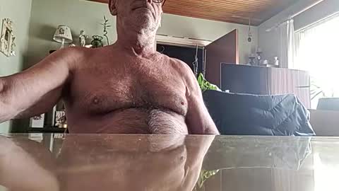 Snapshot of robke1966 chatting on March 2026 09:57:01 AM robke1966 online show from March 2026 09:57:01 AM