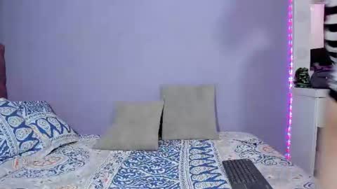 Twelve 3 Inst Twelve 312002 Twitter Room312 2002 online show from June 2026 04:10:01 PM