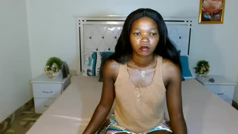 Rorenah online show from May 2026 06:59:01 PM