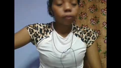 rosah225127 online show from May 2026 04:30:02 AM