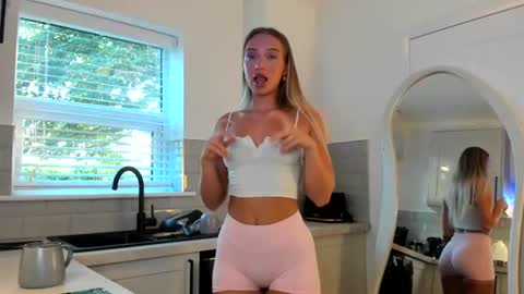 Bella  online show from July 2026 05:18:01 AM