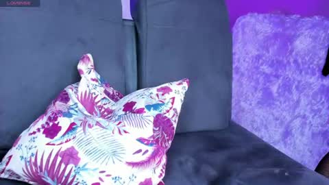 rossluu online show from July 2026 07:23:02 AM