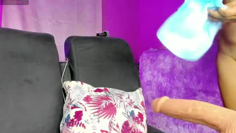 rossluu online show from July 2026 02:17:02 AM