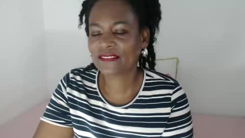 luxa online show from March 2026 12:53:02 PM