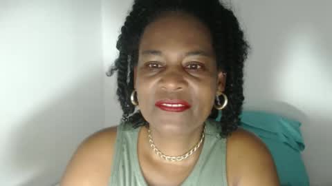 luxa online show from April 2026 12:21:01 PM