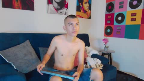 Rowan online show from October 2025 12:17:02 PM