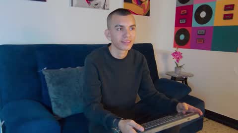 Rowan online show from October 2025 02:41:01 PM