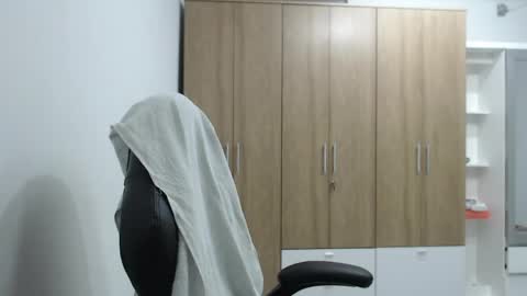 Roxana online show from May 2026 12:18:01 AM