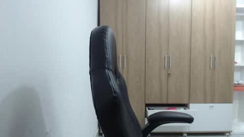 Roxana online show from May 2026 01:12:01 AM