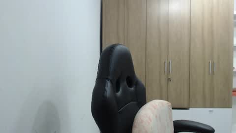 Roxana online show from June 2026 02:21:01 AM