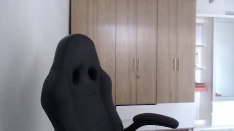 Roxana online show from July 2026 07:49:01 PM