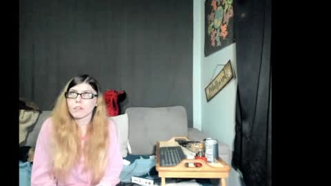 roxihazeleyes online show from April 2026 05:21:02 AM