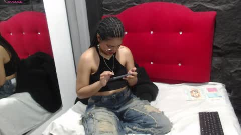 Snapshot of roxxyblack01 chatting on April 2026 01:03:01 AM Roxxy online show from April 2026 01:03:01 AM