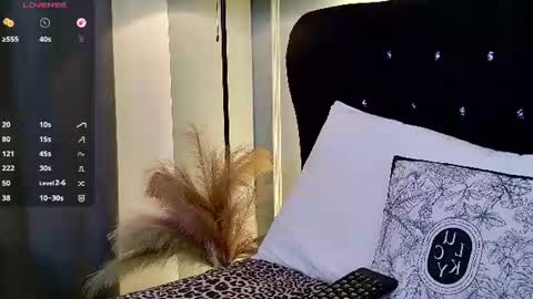 Snapshot of roxy_morrison_x chatting on July 2026 04:34:02 AM roxanne online show from July 2026 04:34:02 AM